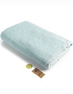ARTG großes Handtuch mit Satinstreifen, Ivory 100 x 210 cm, AR038 – Bleu clair