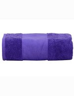 ARTG Großes Baumwollhandtuch mit Druckbordüre, Light Grey 100 x 210 cm, AR077 – Violet