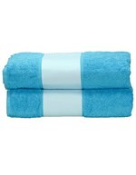 ARTG SUBLI-Me® Badetuch mit personalisierbarer Bordüre – Aqua Blue
