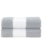 ARTG SUBLI-Me® Badetuch mit personalisierbarer Bordüre, Light Blue 70 x 140 cm, AR081 – Grigio chiaro