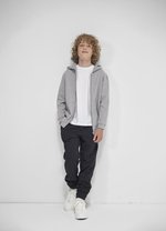 Felpa con Cappuccio e Cerniera Bambino ID.334 – Bild 1