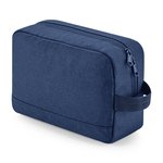 BagBase Recycelte Essentials Kulturtasche 600D-Polyester, Black 24 x 17 x 9 cm, BG277 – Bild 1