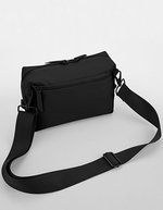 BagBase Matte PU Crossbody-Tasche aus Recyclingmaterial – Black
