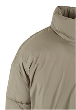 Oversized Puffer Jacket – Bild 8