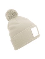Appliqué Patch Pom Beanie – Avena/Bianco