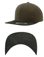 FLEXFIT Camouflage Snapback Cap – Olive/Olive Camo