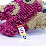Mbw MiniFeet® Hundespielzeug Monster mit Knisterfunktion, Pink One Size, MBW170032 – Bild 6