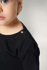 Nath Baby T-Shirt mit Druckknöpfen, Baumwolle, Black 6-12 Monate, NH140B – Bild 3