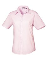 Premier Workwear Popeline Bluse kurzarm tailliert WRAP-zertifiziert, Aubergine 44 (XL/16), PW302 – Pink (ca. Pantone 707C)
