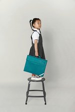 Quadra Junior Book Bag mit Reflektorelement, Black 37 x 30 x 6 cm, QD51 – Bild 1