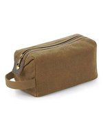 Quadra Heritage Wachstuch Kulturtasche mit Lederakzenten, Black 25 x 13 x 11 cm, QD651 – Desert Sand