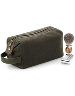 Quadra Heritage Wachstuch Kulturtasche mit Lederakzenten, Black 25 x 13 x 11 cm, QD651 – Olive Green