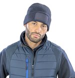 Result Winter Essentials Doppelt gestrickte Mütze mit Patch, Black One Size, RC027 – Bild 1