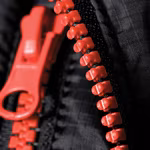 Stormtech Veste Thermique Résistante à l'Eau avec Capuche, Black/True Red M, ST111F – image 6