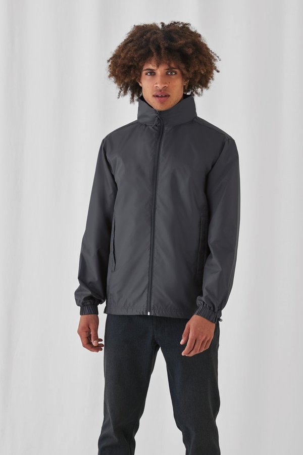 B&C COLLECTION Windjacke ID.601 mit ergonomischer Kapuze