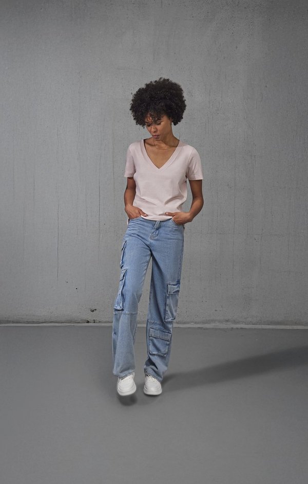 Women´s #E150 V T-Shirt