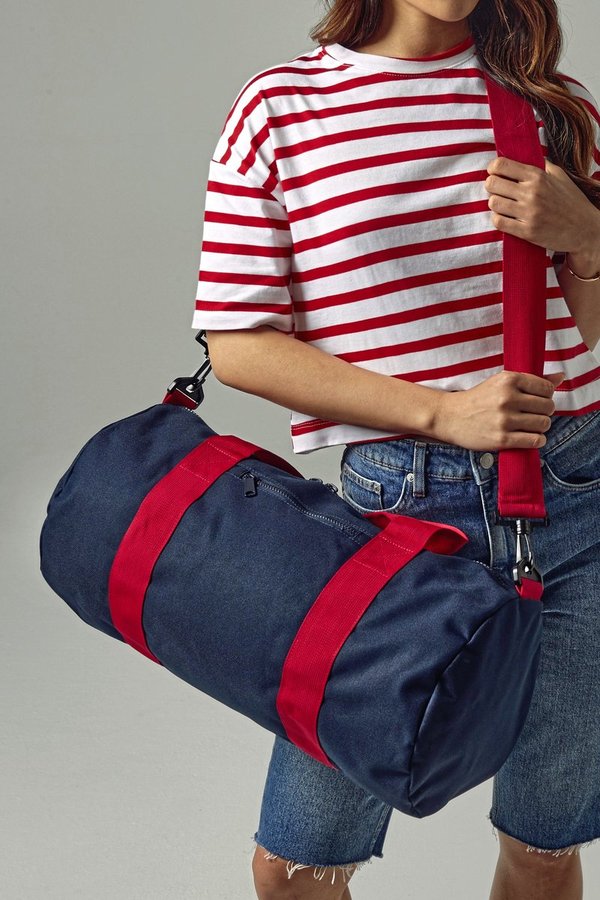 BagBase Geräumige Barrel Tasche aus Polyester