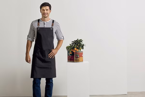 Clip ‘n’ Clasp Cross-Back Bib Apron