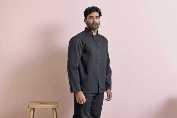Langärmelige Kochjacke mit Mandarin-Kragen
