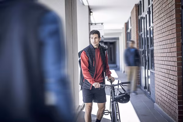 Navigate Hybrid Bodywarmer mit Stretchseiten