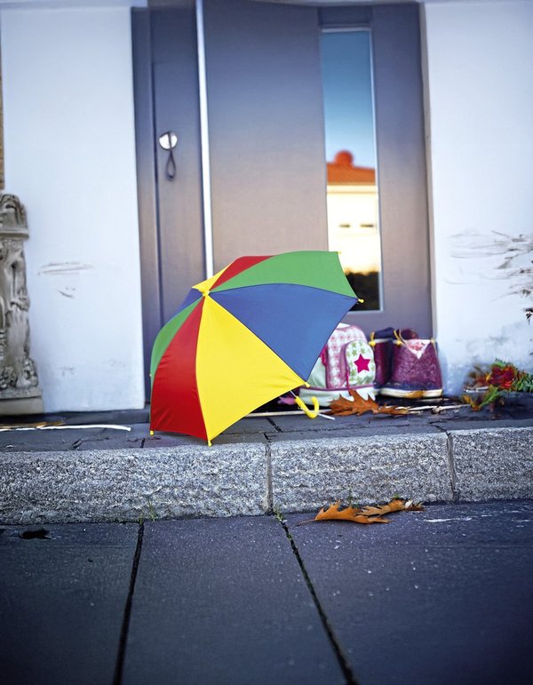 L-merch Bunter Kinderregenschirm mit Sicherheitsöffnung
