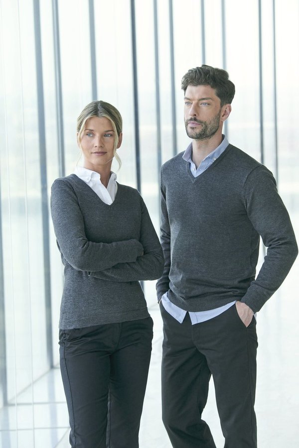 Henbury Feinstrick V-Ausschnitt Pullover 50% Baumwolle