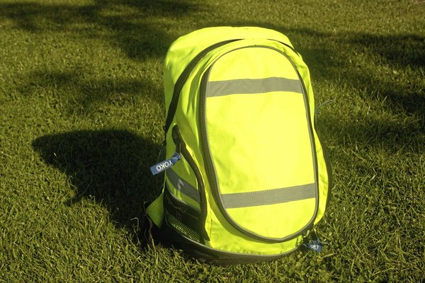 YOKO Reflektierender Laptop-Rucksack mit Falttasche