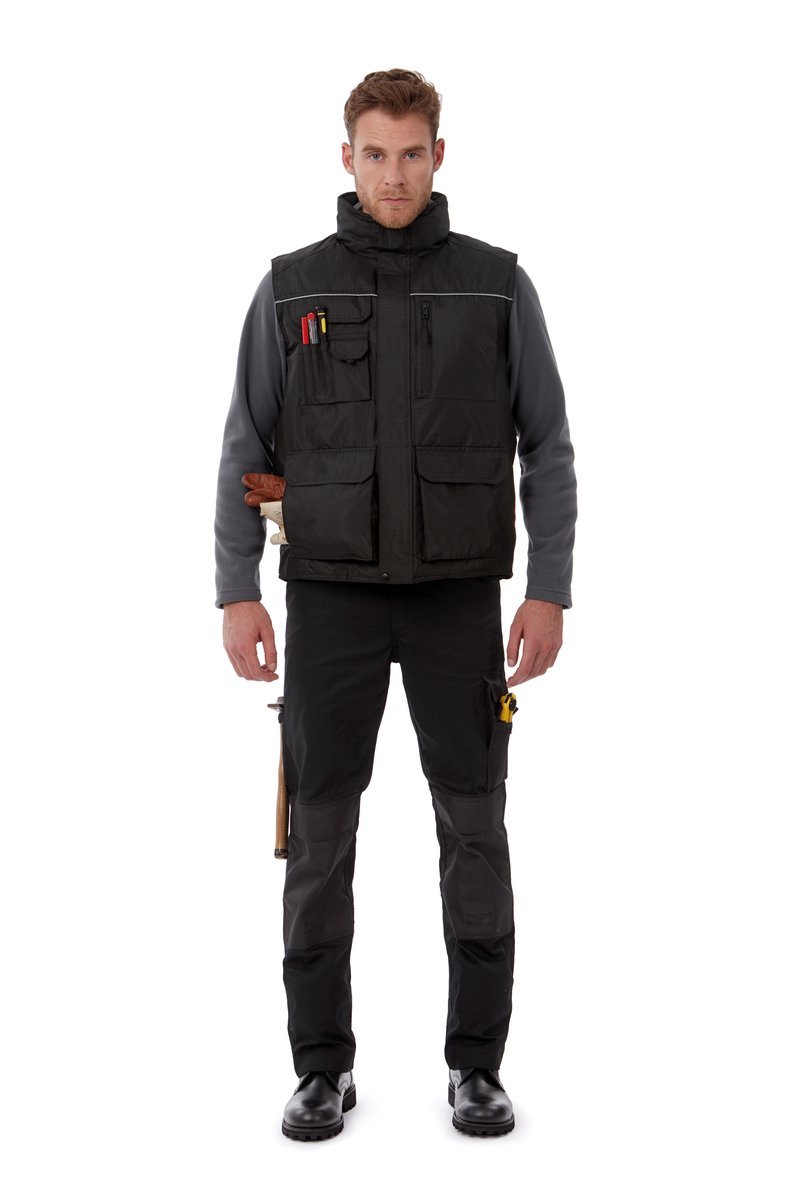 B&C COLLECTION Expert Pro Bodywarmer mit Futter und Taschen, Black L, BCJUC40