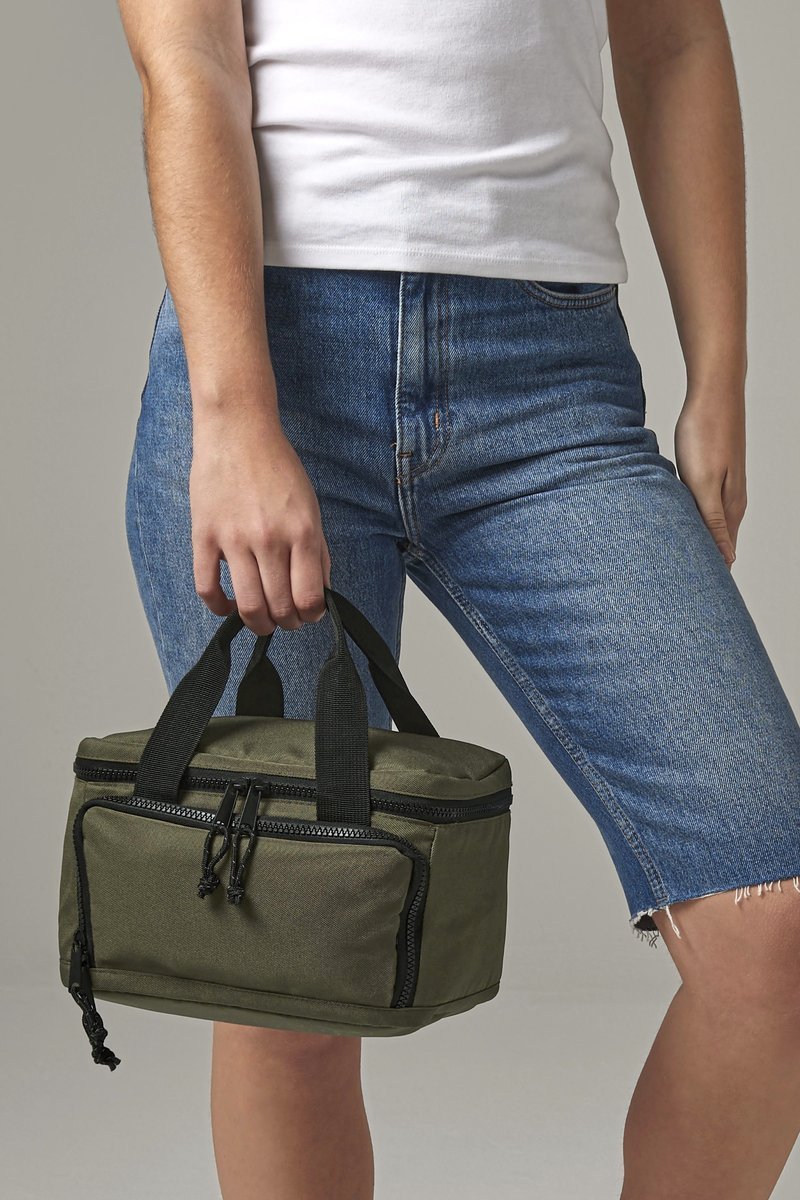 BagBase Recycelte Mini Kühltasche mit Isolierung, Military Green 24 x 17 x 17 cm, BG288