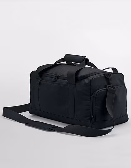 BagBase Recycelte Sporttasche mit Schuh-Tunnel, Black 41 x 22 x 23 cm, BG560