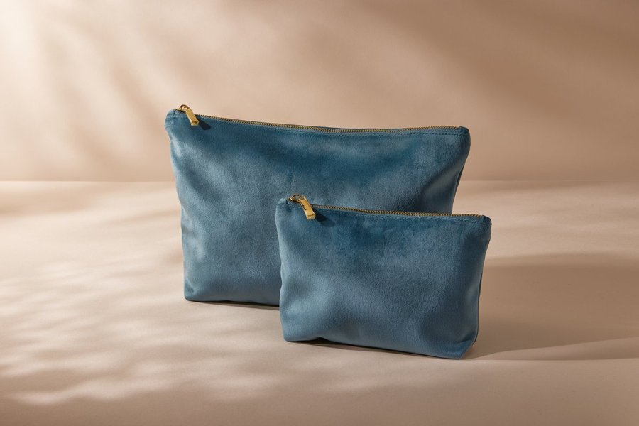 BagBase Velvet Accessory Bag aus recyceltem Polyester, Blue Topaz S (21 x 15 cm), BG714