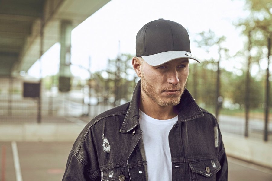 Flexfit Wooly Combed 2-Tone Cap, Black/Red L/XL, FX6277T