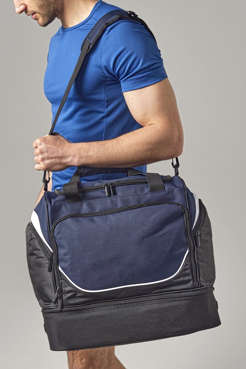 Quadra Sport- und Reisetasche mit Belüftungsboden, Black/Light Grey 44 x 39 x 27 cm, QS285