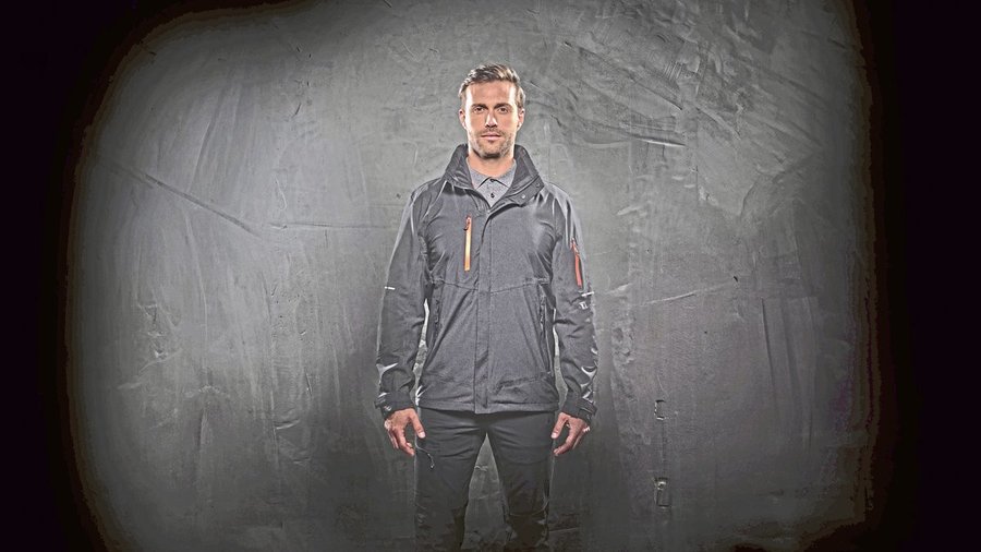Regatta Professional Wasserdichte Softshelljacke mit RFID-Schutz, Black/Magma Orange S, RG5110