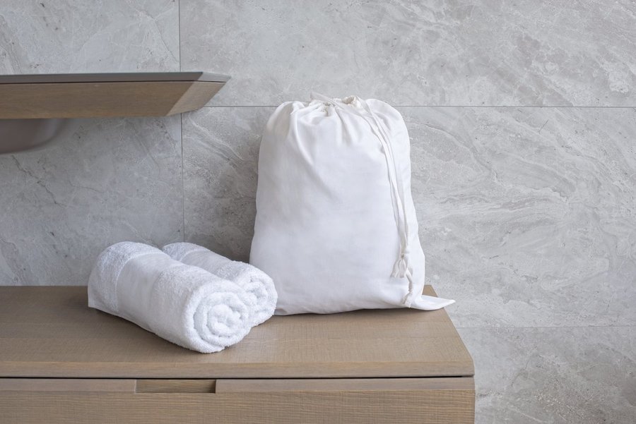 Towel City Gewebter Wäschebeutel im Fischgrätmuster, White 44 x 53 cm, TC063