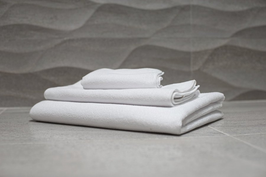 Towel City Mikrofaser-Badehandtuch 70 x 140 cm, Navy 70 x 140 cm, TC18