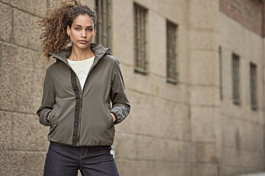 Tee Jays Outdoor-Jacke mit DuPont-Isolierung für Damen, Black L, TJ9605N