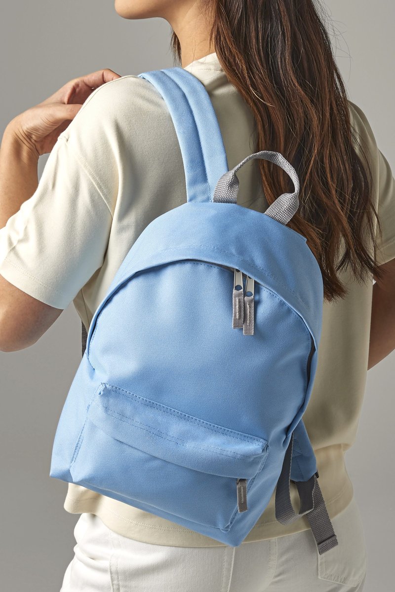 Mini Rucksack 2023 mit Reißverschlusstasche