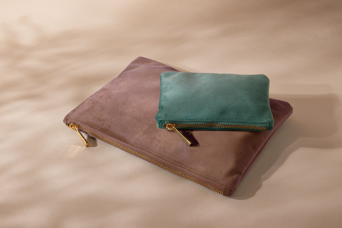 Velours Accessoire-Tasche aus Recycling-Polyester