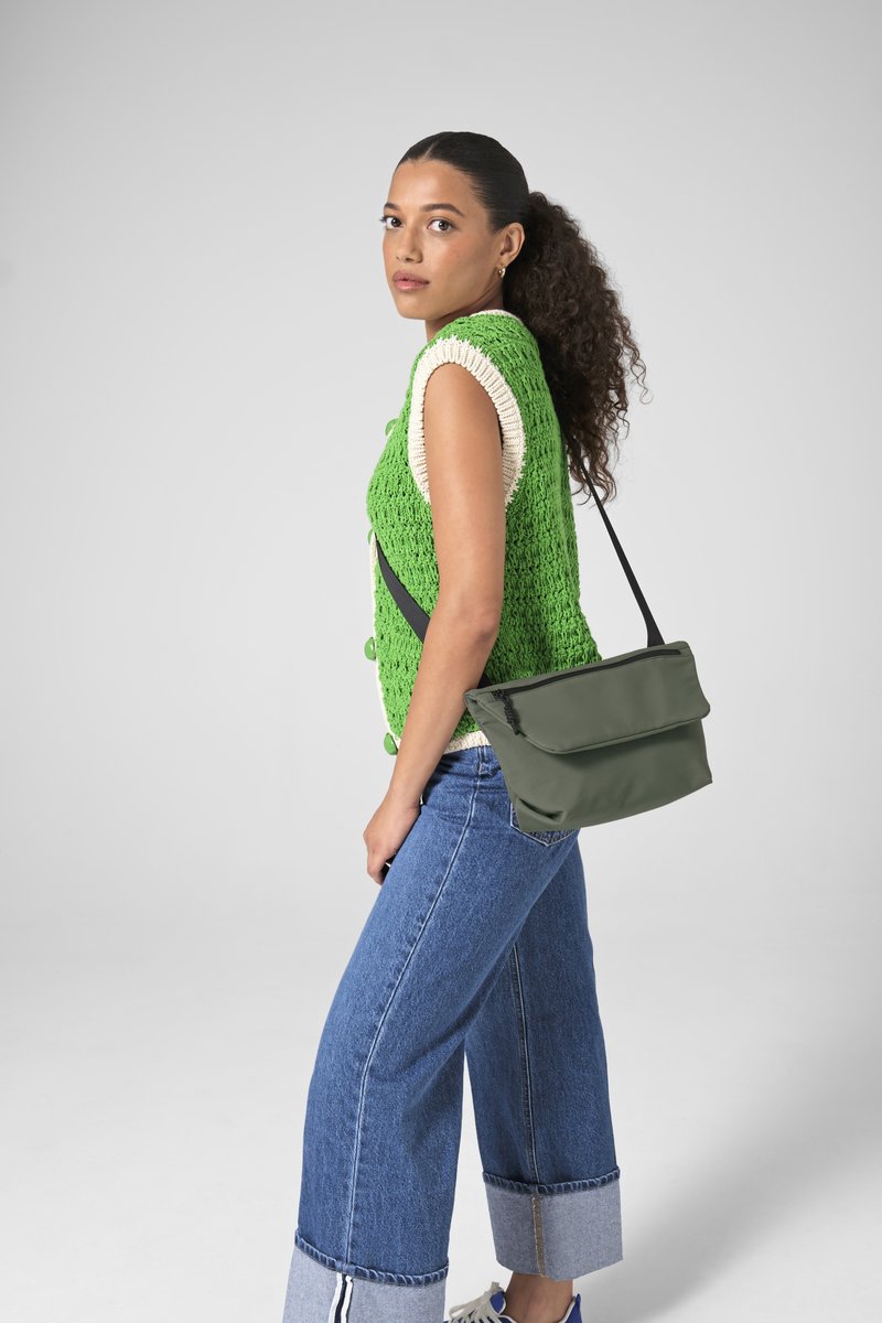 Minimal Lifestyle Mini Messenger