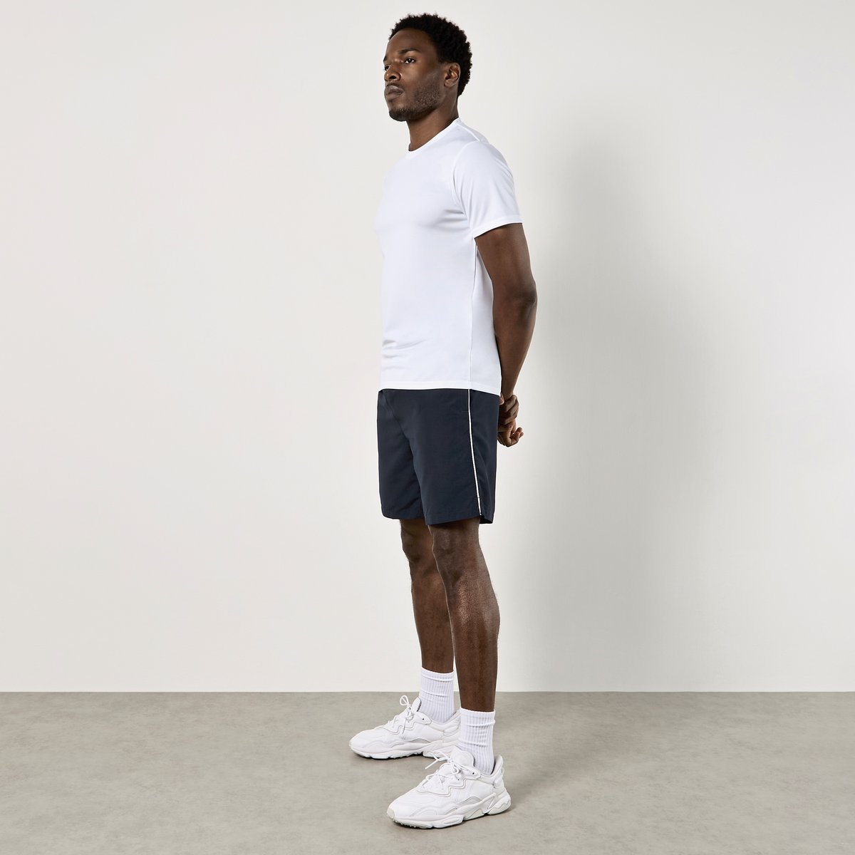 Kustom Kit Classic Fit Track Shorts mit Reißverschlusstaschen