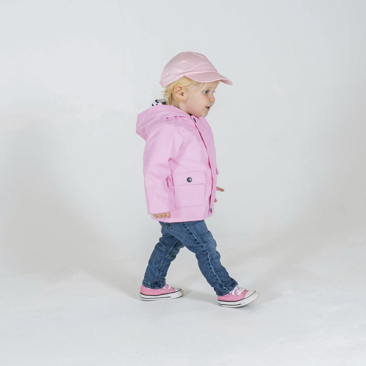 Larkwood Baby Cap aus Baumwoll-Twill mit Gummizug