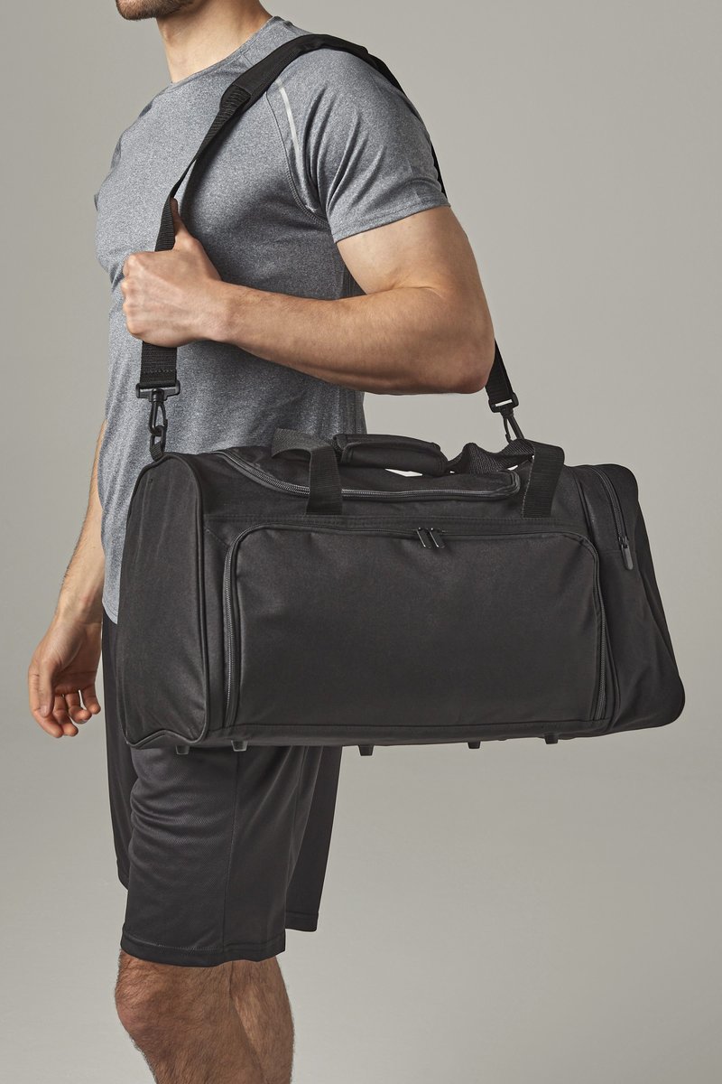 Quadra Geräumige Sporttasche 35L mit Schultergurt