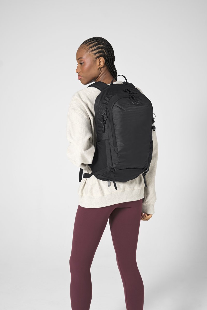 Quadra Ultraleichter 25L Tagesrucksack mit Regenschutz