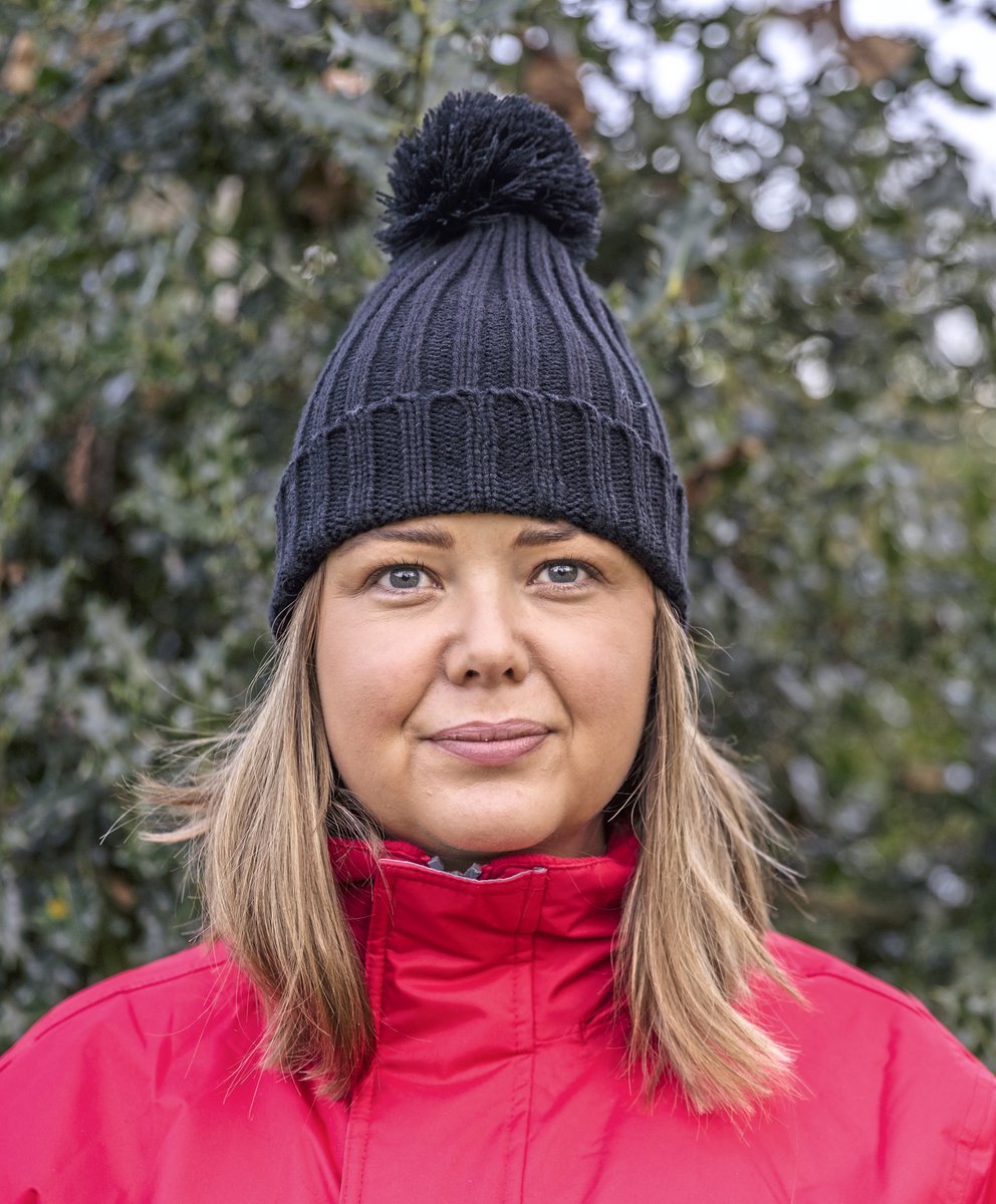 Result Winter Essentials HDi Quest Grobstrickmütze mit Bommel