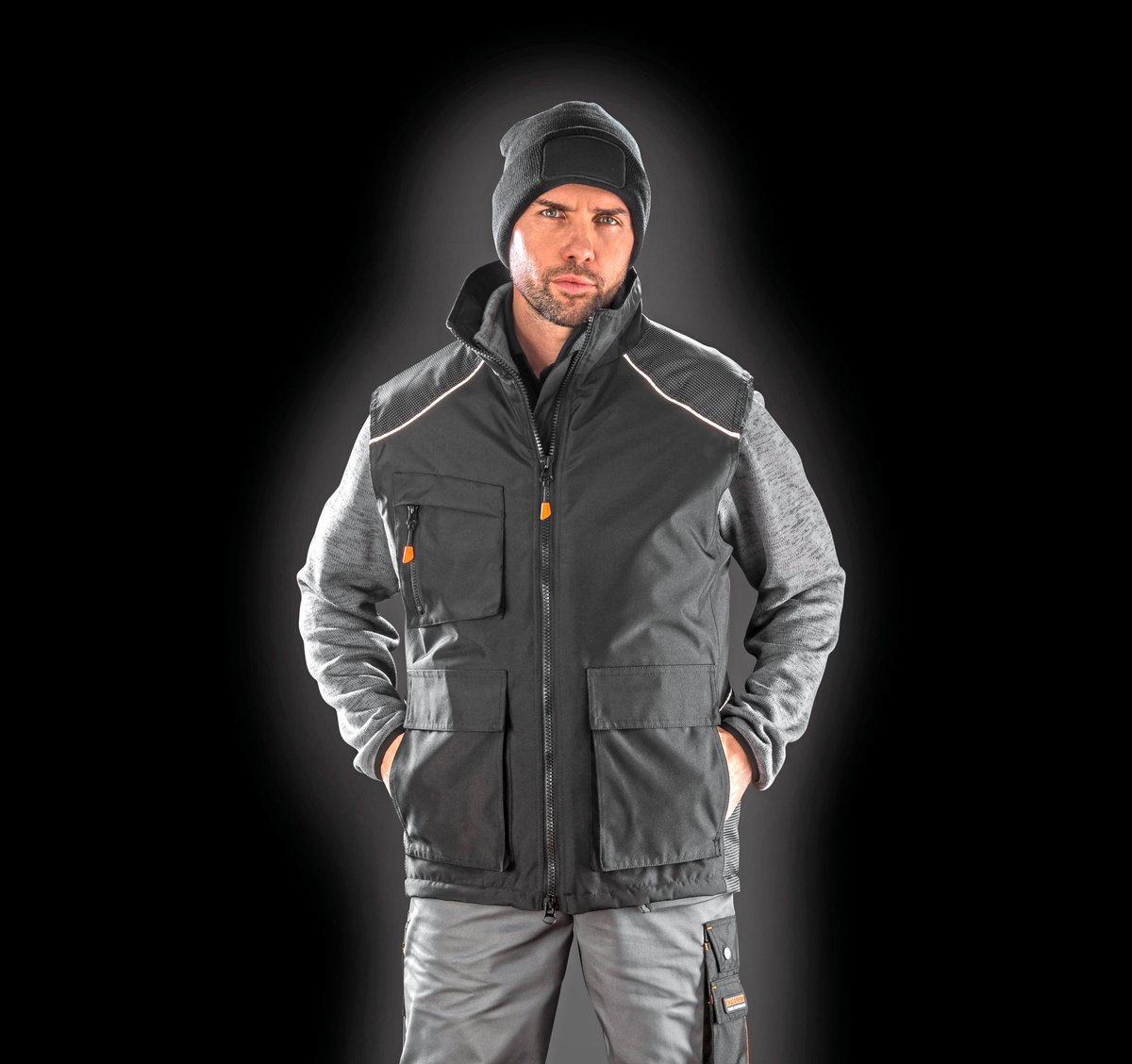 Wasserdichter Bodywarmer mit Reflektoren